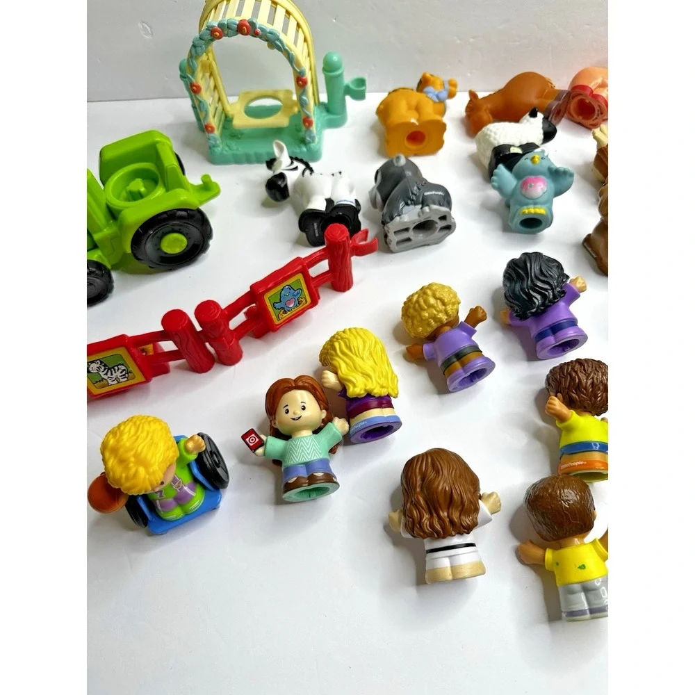 Fisher Price Little People Lot Tractor Animals Kids Adults 32 pcs